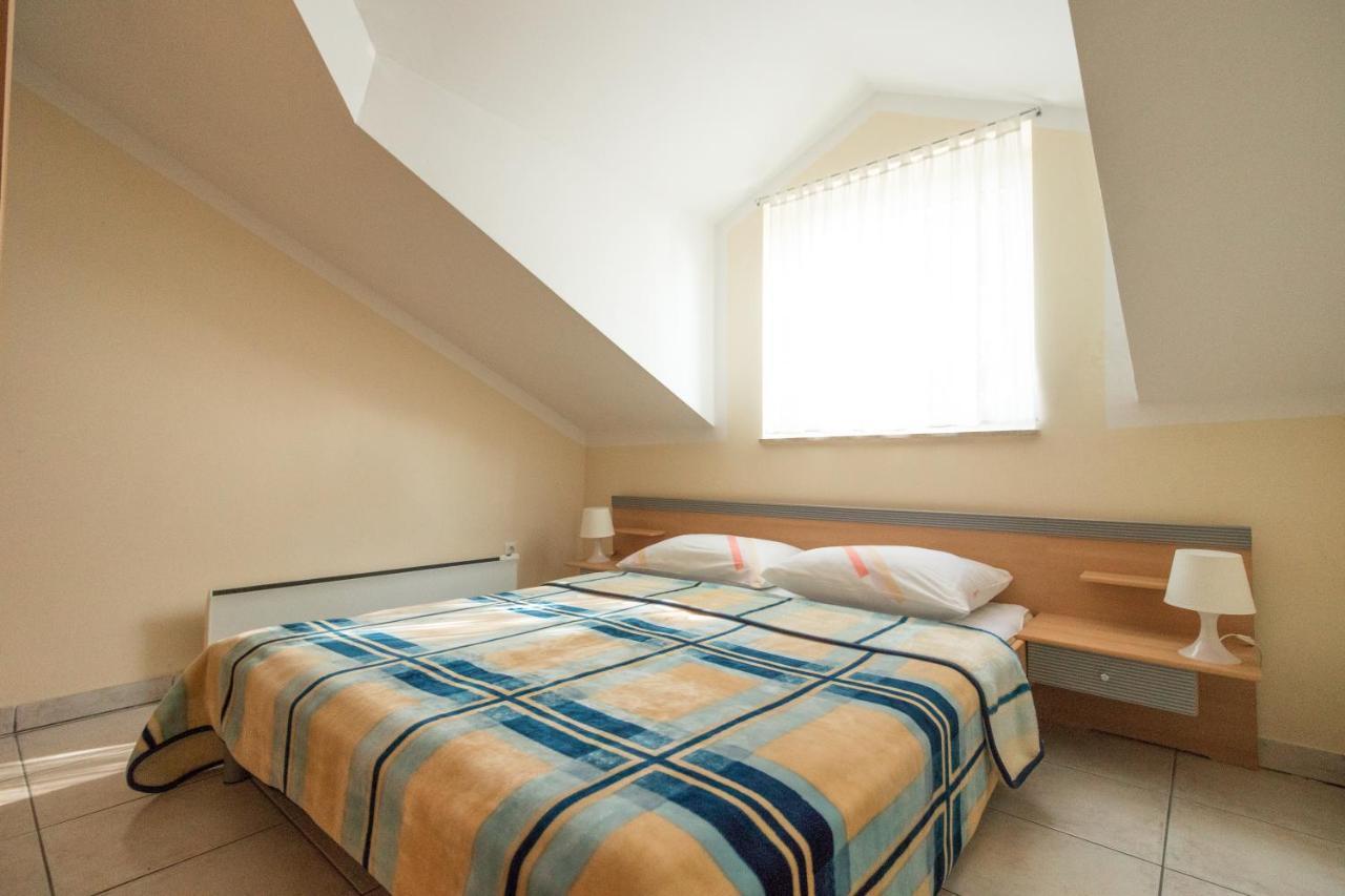 Apartman Nena Turanj Exterior foto